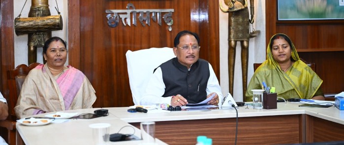 मुख्यमंत्री ने पूर्व केंद्रीय मंत्री स्वर्गीय लरंग साय की प्रतिमा का किया वर्चुअल अनावरण